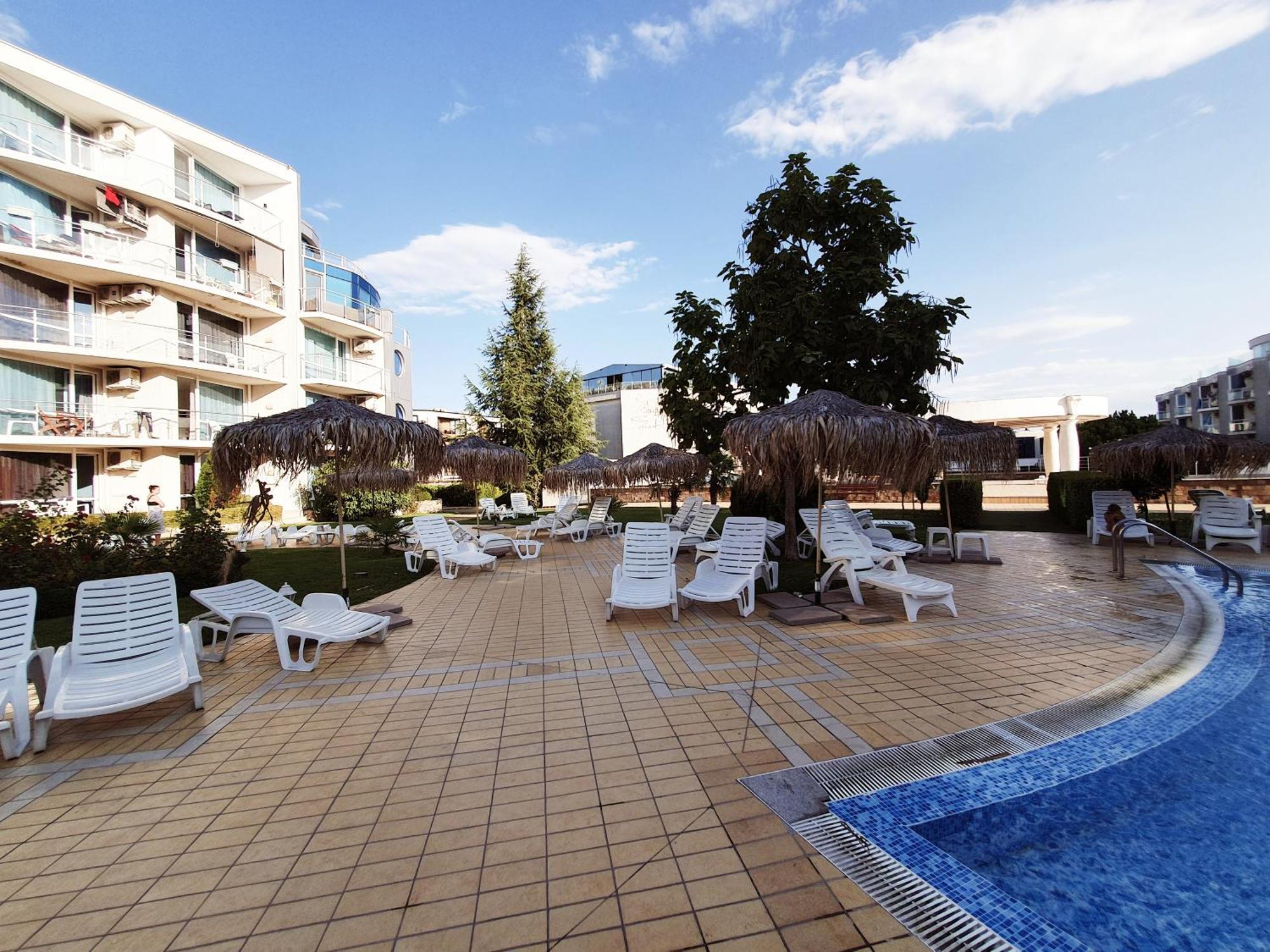 Elena'S Lux Aparthotel - Town & Sea View - Atlantis Spa Sarafovo Eksteriør billede